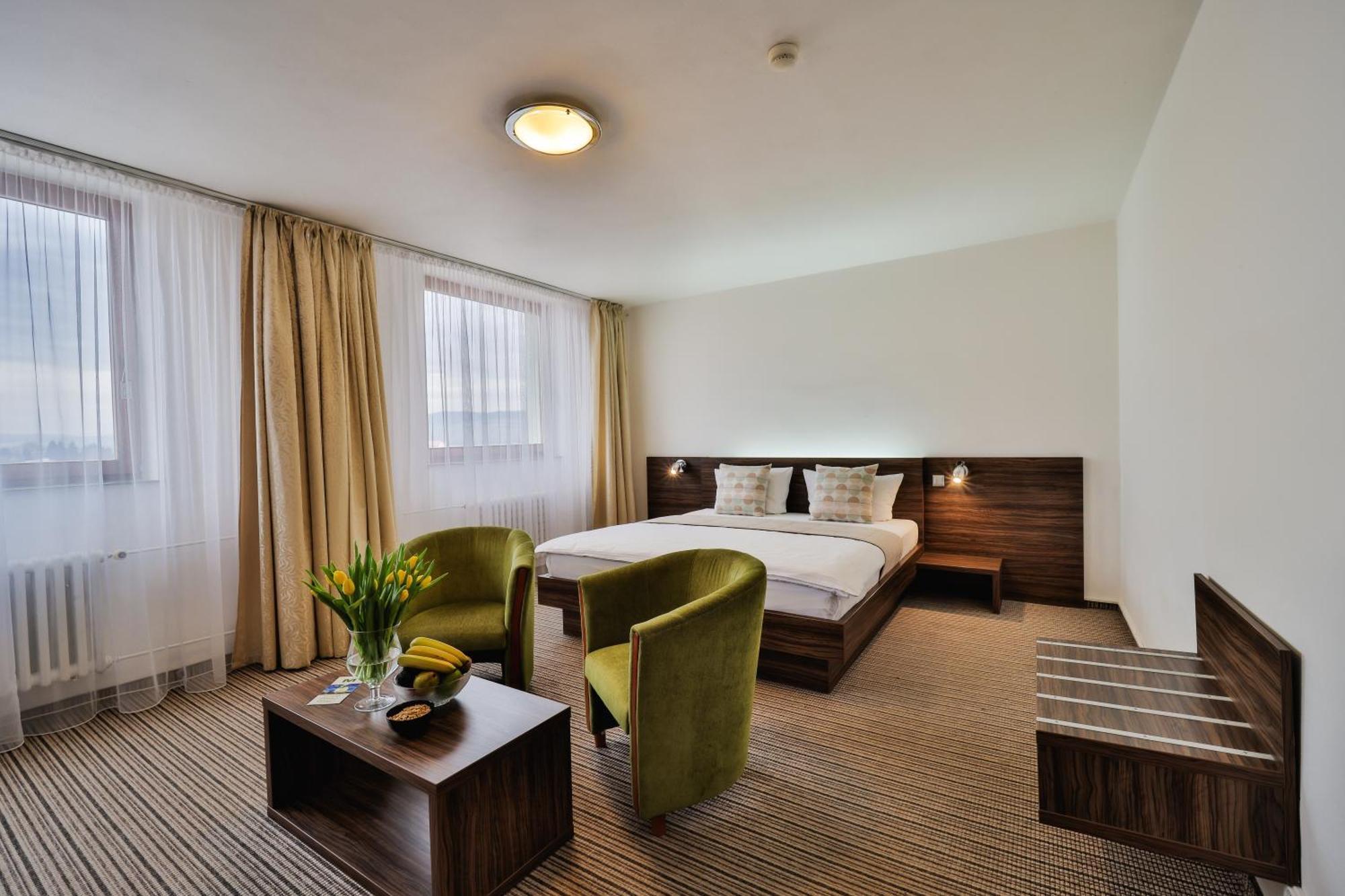 Hotel Metropol Spisska Nova Ves Exterior photo