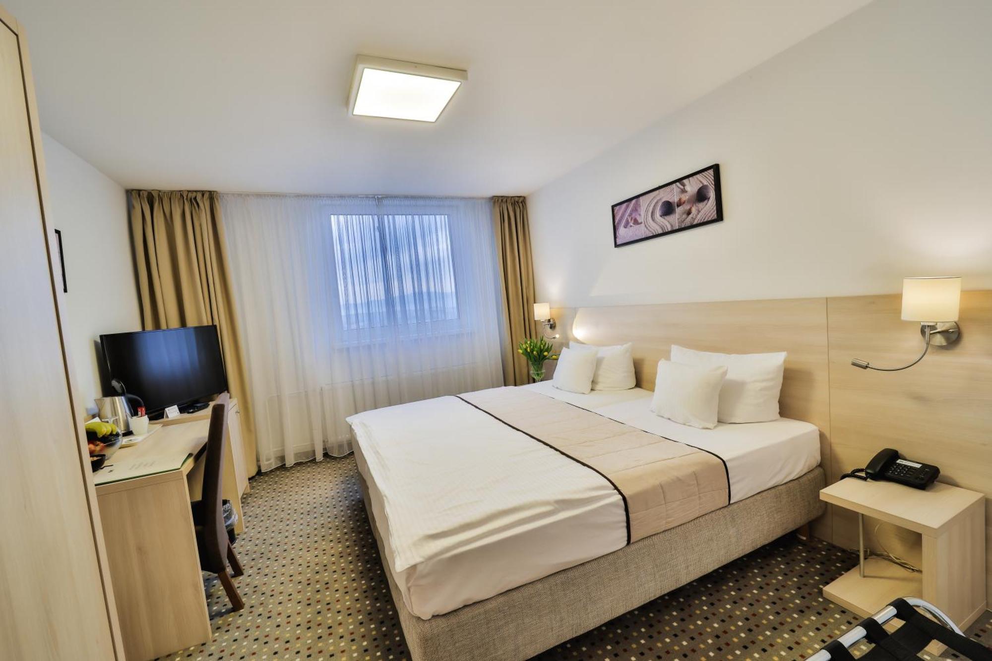 Hotel Metropol Spisska Nova Ves Exterior photo