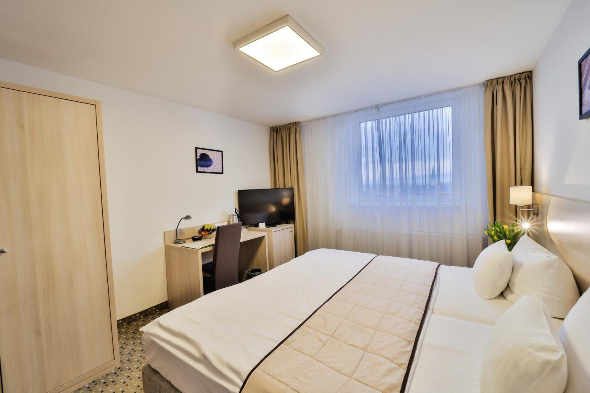Hotel Metropol Spisska Nova Ves Exterior photo