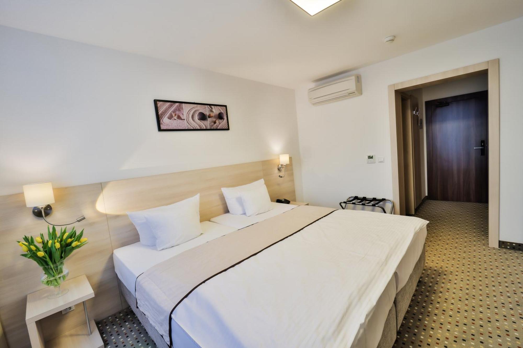 Hotel Metropol Spisska Nova Ves Exterior photo