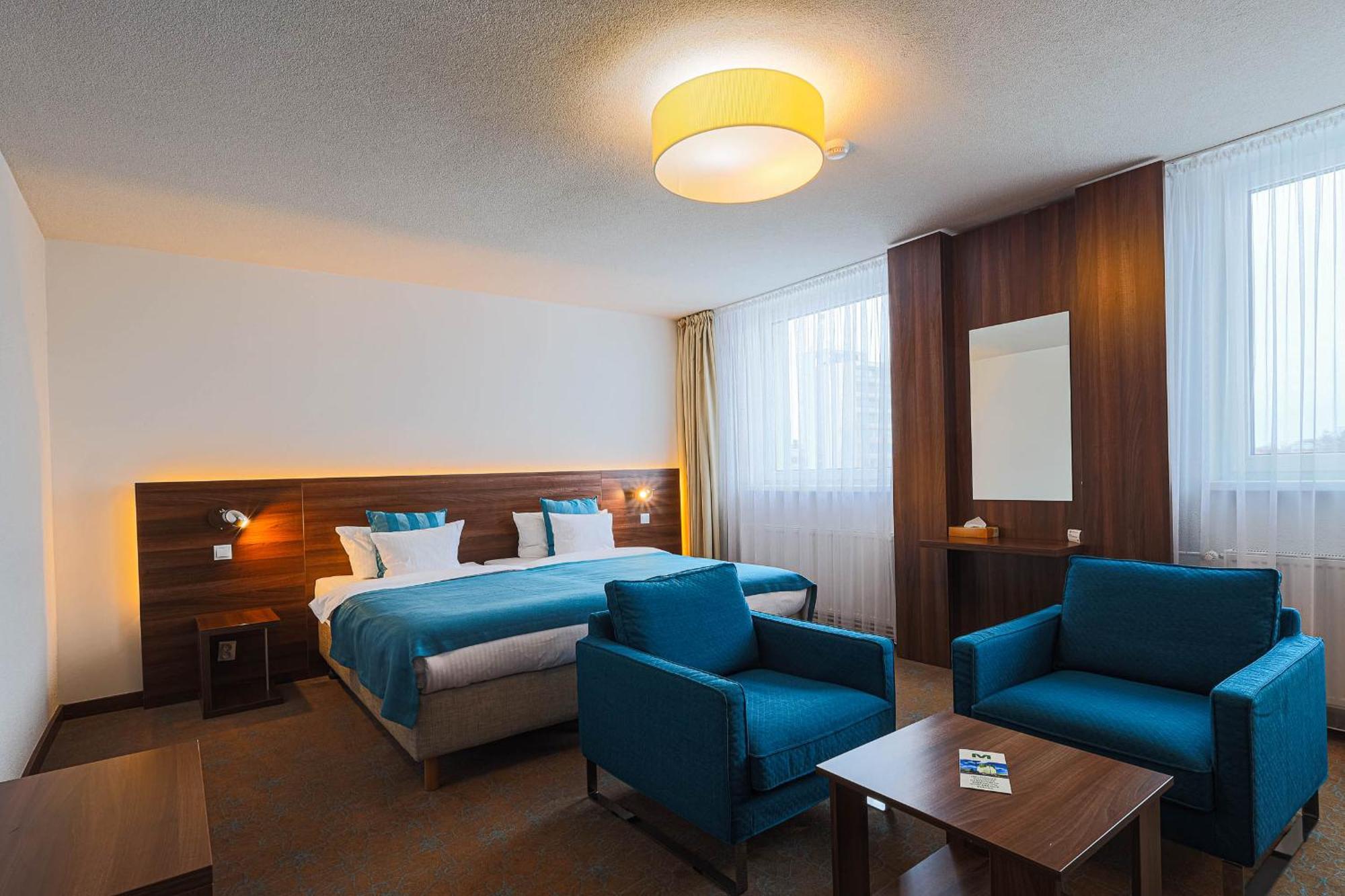 Hotel Metropol Spisska Nova Ves Exterior photo
