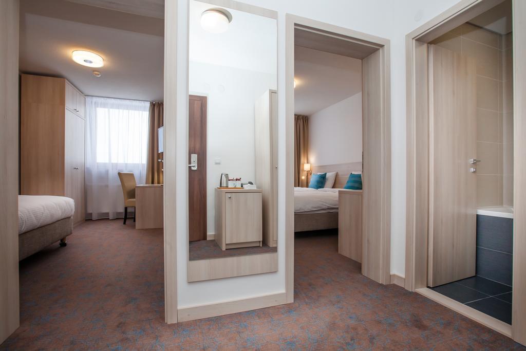 Hotel Metropol Spisska Nova Ves Exterior photo